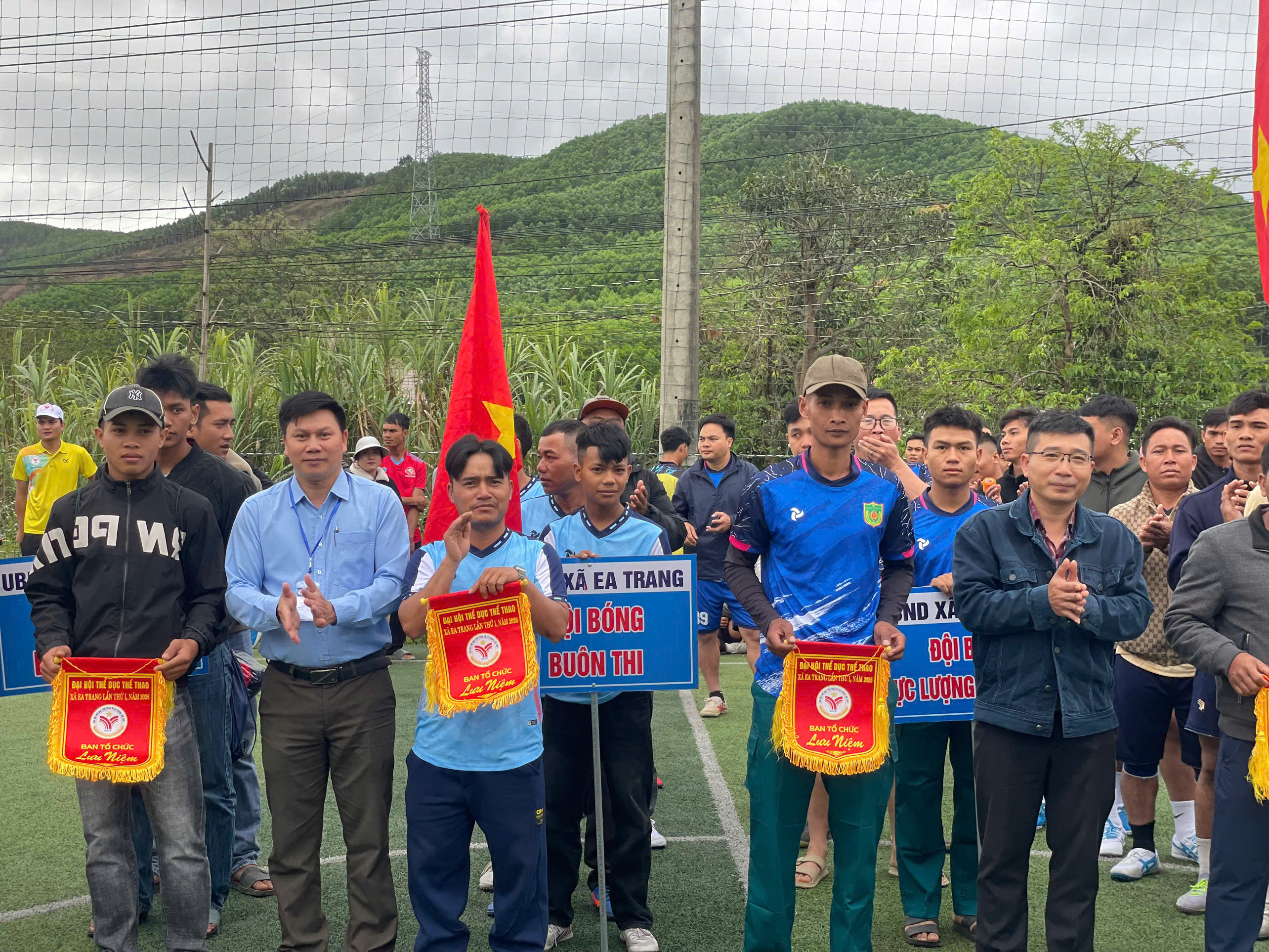 Xã Ea Trang khai mạc Giải bóng đá 5 người Đại hội Thể dục thể thao lần thứ I năm 2026